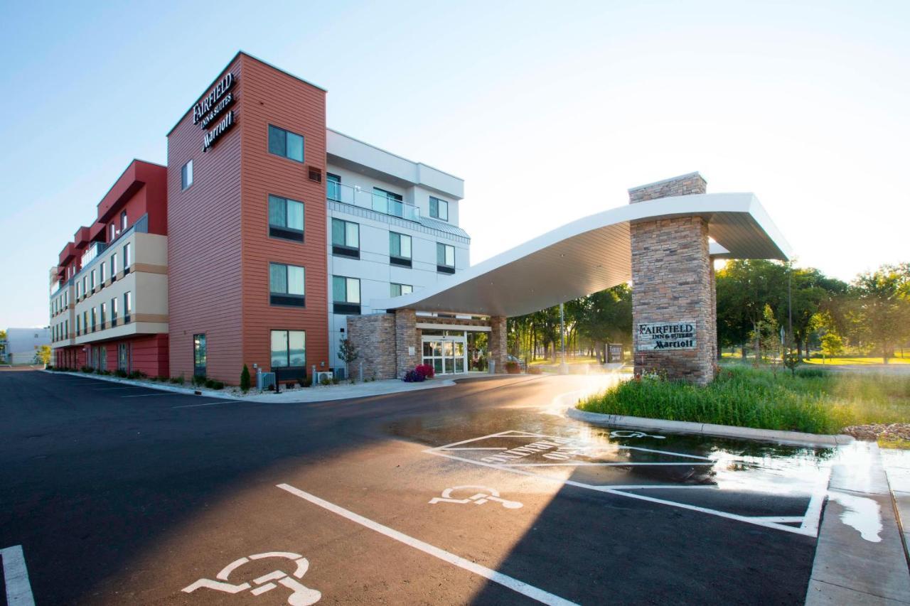 Fairfield Inn & Suites By Marriott Detroit Lakes Exteriör bild